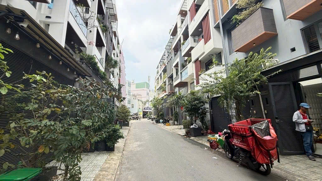 NHÀ MỚI ĐƯỜNG 8M -   GÒ VẤP - FULL NỘI THẤT - 4.2MX14M - 5TẦNG - GIÁ 10 TỶ