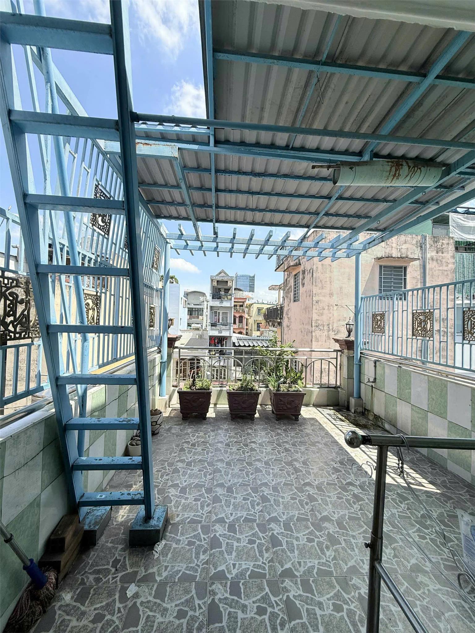 Bán Nhà Hẻm_Lô GÓC 3 MẶTTIỀN HẺM 5Tầng Võ Văn Tần Thông Nguyễn Đình Chiểu-Nhỉnh 8Tỷ