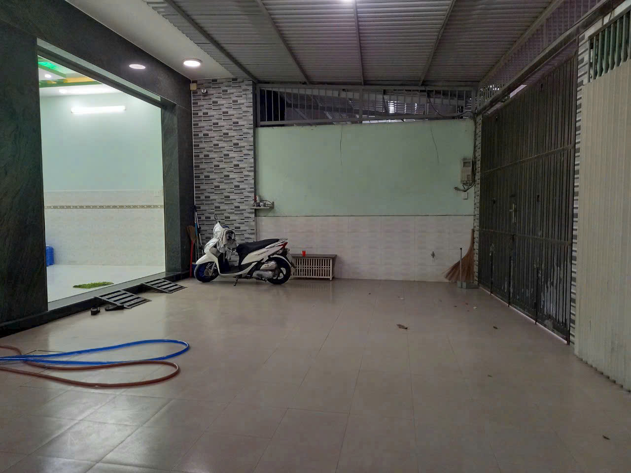 SIÊU PHẨM GÓC 2 MẶT TIỀN 8.4M - VỪA Ở VỪA KINH DOANH SẦM UẤT