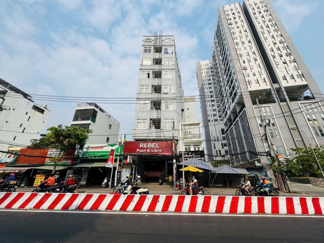 TOÀ CHDV PHÚ THUẬN, QUẬN 7 - CÓ THANG MÁY - 26 TỶ (TL)