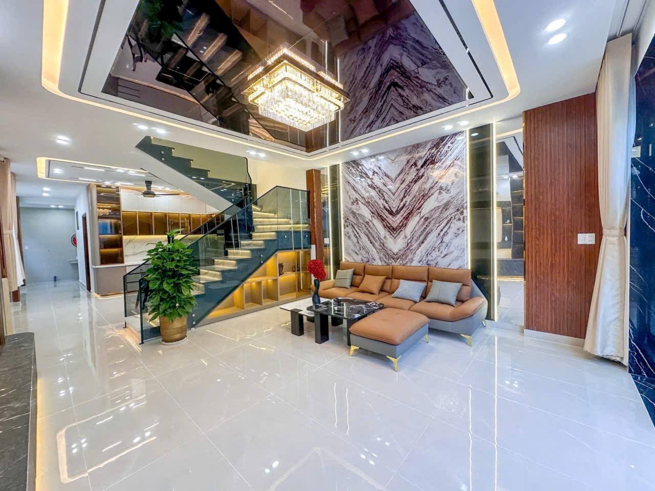 NHÀ PHỐ XÂY DỰNG TÂM HUYẾT - 1716 HUỲNH TẤN PHÁT, NHÀ BÈ - 6,2 TỶ