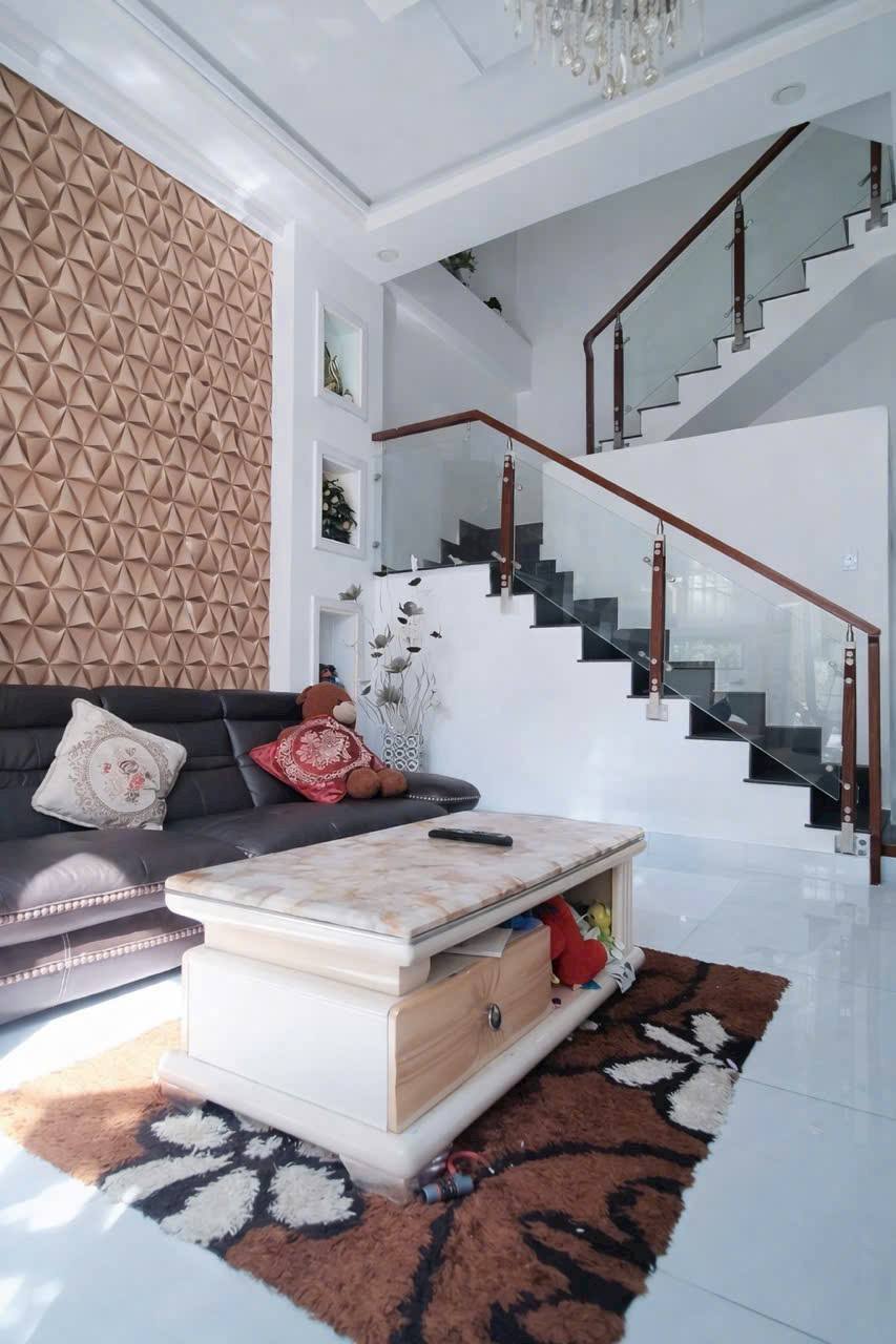QUẬN 7 - NHÀ ĐẸP 3 TẦNG - CHỈ 6,2 TỶ - NHÀ PHỐ HUỲNH TẤN PHÁT, PHÚ THUẬN, QUẬN 7