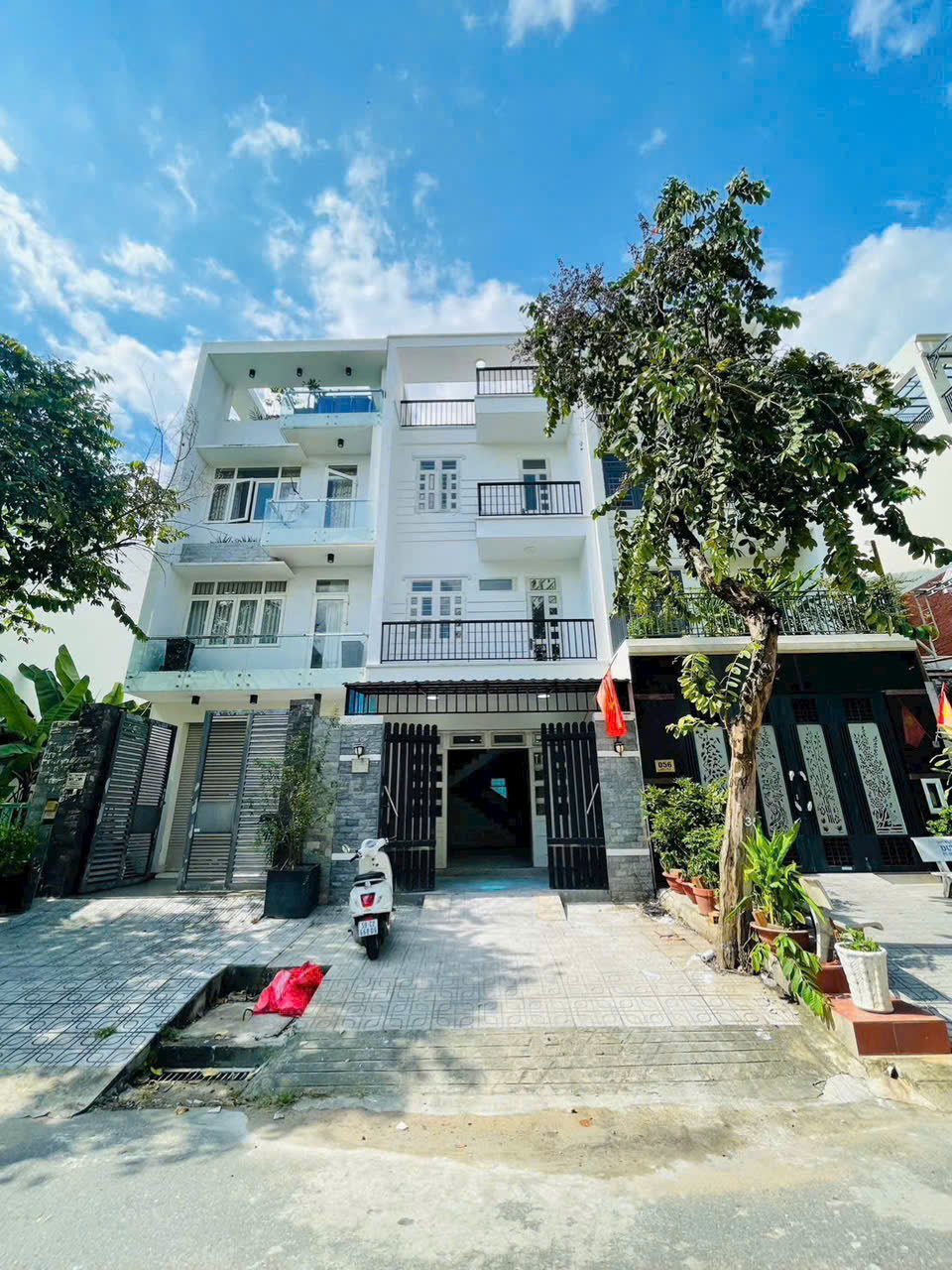 NHÀ KHU TÁI ĐỊNH CƯ PHÚ MỸ, Q7 - SỔ HỒNG RIÊNG - GIÁ HIẾM 15,5 TỶ