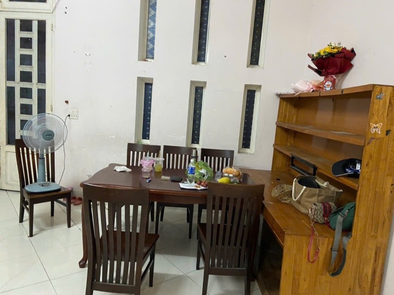 Bán nhà đường số 4, Phường Trường Thọ, Thủ Đức, TP HCM. DT 175m2, 3PN, SHR, giá 8.69  tỷ -