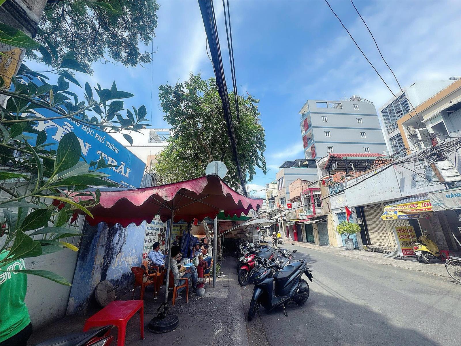 CHÍNH CHỦ CHƯA QUA ĐẦU TƯ - MẶT TIỀN KINH DOANH VIP NHẤT ĐƯỜNG XÓM CHIẾU, QUẬN 4 -GIANG GIANG: