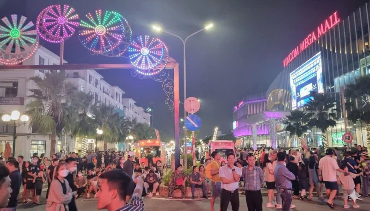 CỰC HOT - SHOPHOUSE BIỂN VINHOMES CẦN GIỜ - GIÁ CHỈ 9,2 TỶ – TRỤC CHỢ ĐÊM ĐẸP HIẾM CÓ