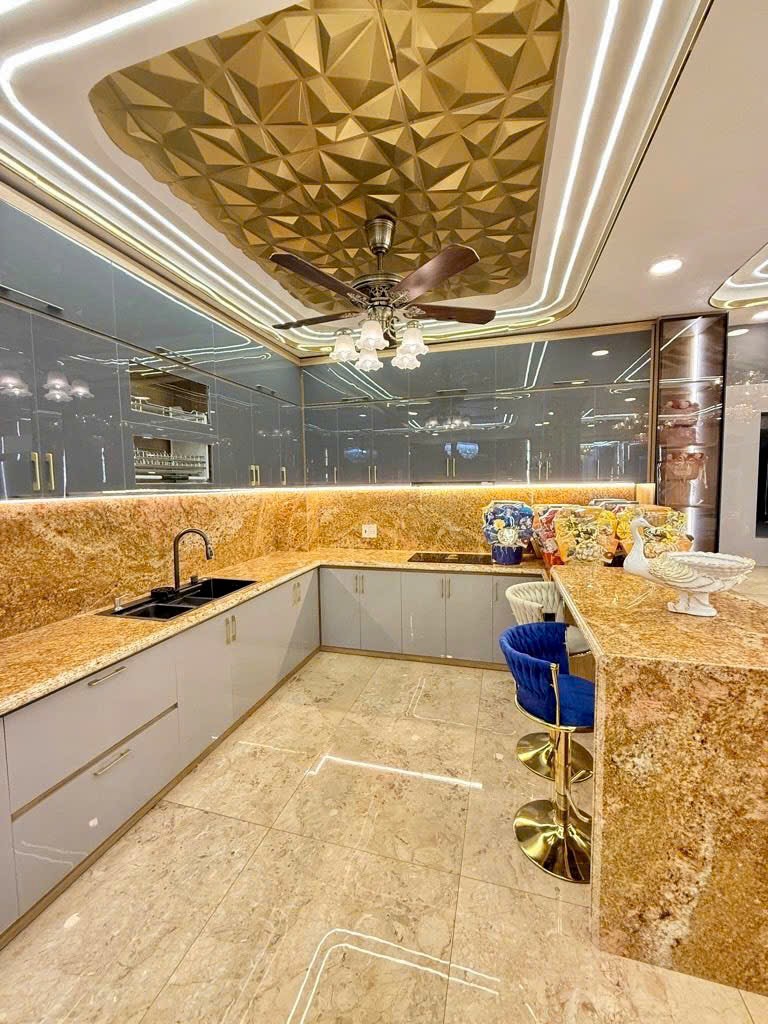 Biệt Thự Xe Hơi Vào Nhà ~ 75m2 Chỉ 11.9Tỷ - Tại BÀNH VĂN TRÂN, Tân Bình