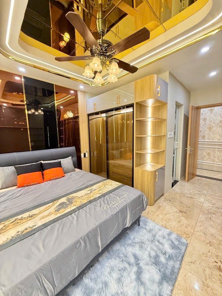 Biệt Thự Xe Hơi Vào Nhà ~ 75m2 Chỉ 11.9Tỷ - Tại BÀNH VĂN TRÂN, Tân Bình