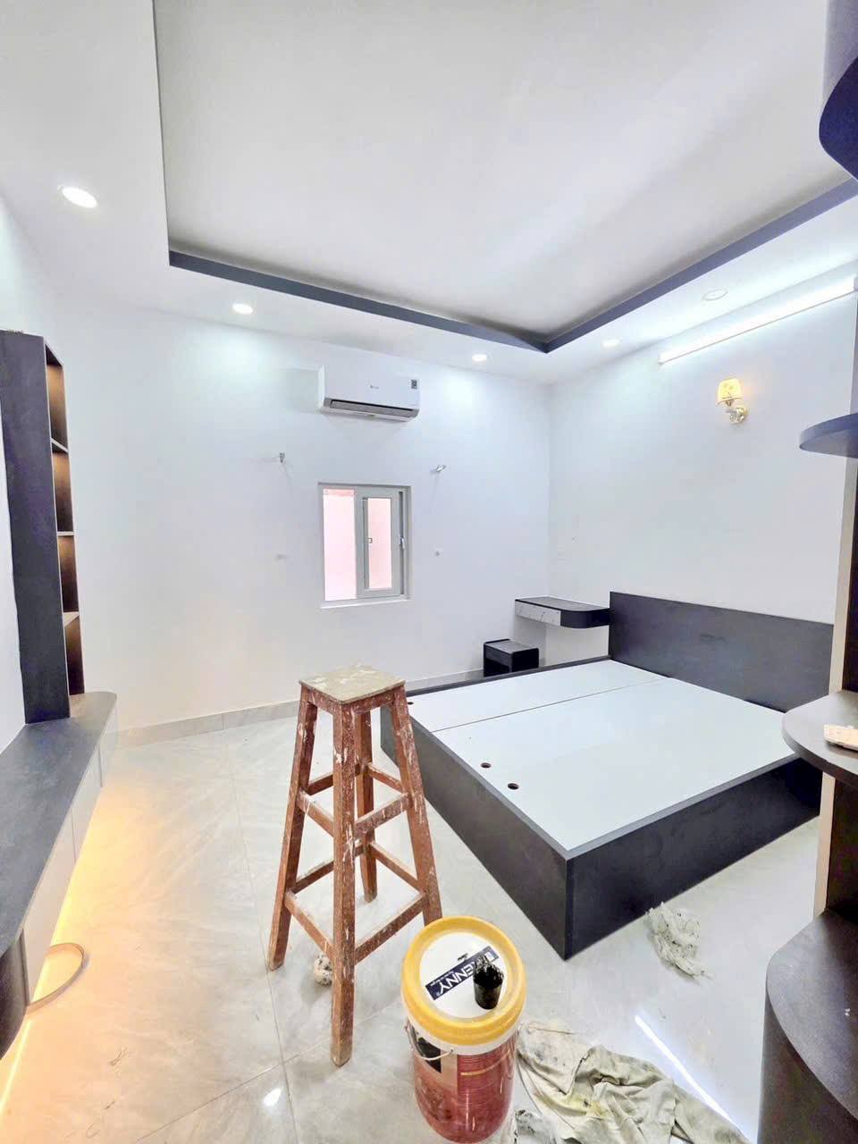 NHÀ ĐANG HOÀN THIỆN, TT NHÀ BÈ - SỔ HỒNG RIÊNG - ĐƯỜNG XE HƠI - 5,29 TỶ (TL)
