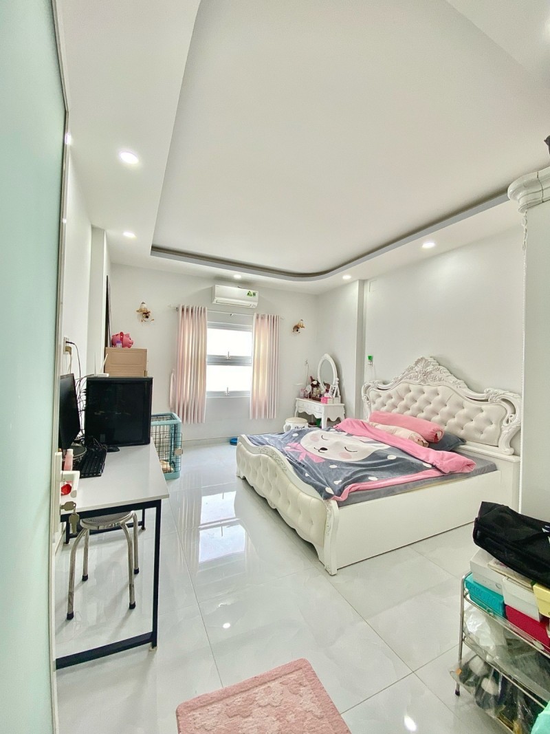 Bán nhà mặt phố đường  Đại Lộ 3, Phước Bình, Q9, Thủ Đức, TP HCM. DT  82m2, 3 tầng, giá 11.8  tỷ,