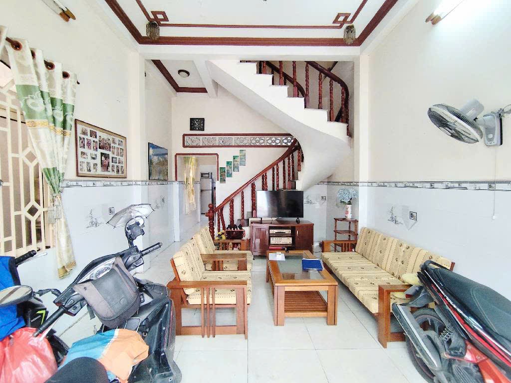 Hẻm Xe Tải Thông - Xe Hơi Vào Nhà ~ 70m2 Ngang 5m Chỉ 8.9Tỷ - Tại PHAN HUY ÍCH, Tân Bình