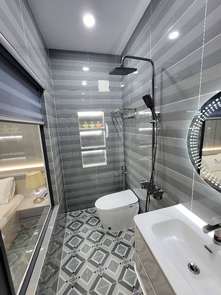 Nhà Mới Sát Hẻm Xe Hơi Thông ~ 55m2 - 4 Tầng Chỉ 8.68Tỷ - Tại HUỲNH VĂN NGHỆ, Tân Bình