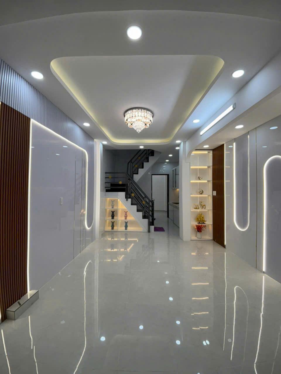 CHỈ 5.1 TỶ TL-SIÊU PHẨM 3 PHÒNG NGỦ HẺM TO 8m Hồng Bàng_P.Minh Phụng (P1_Q11) Cũ