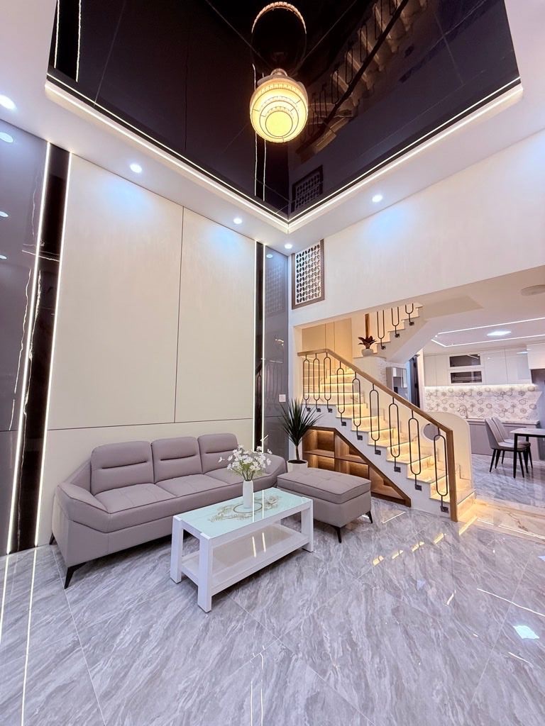 Nhà Mới Hẻm Xe Hơi Thông - 45m2 - 4 Tầng Chỉ 7.5Tỷ - Tại HOÀNG BẬT ĐẠT, Tân Bình