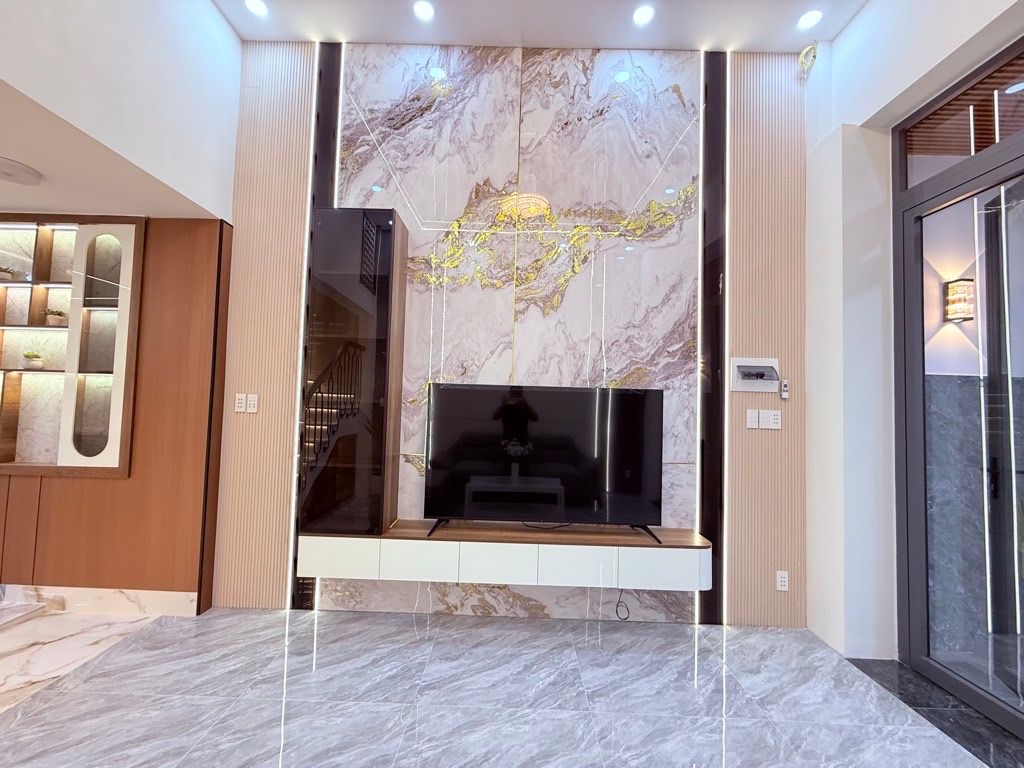Nhà Mới Hẻm Xe Hơi Thông - 45m2 - 4 Tầng Chỉ 7.5Tỷ - Tại HOÀNG BẬT ĐẠT, Tân Bình