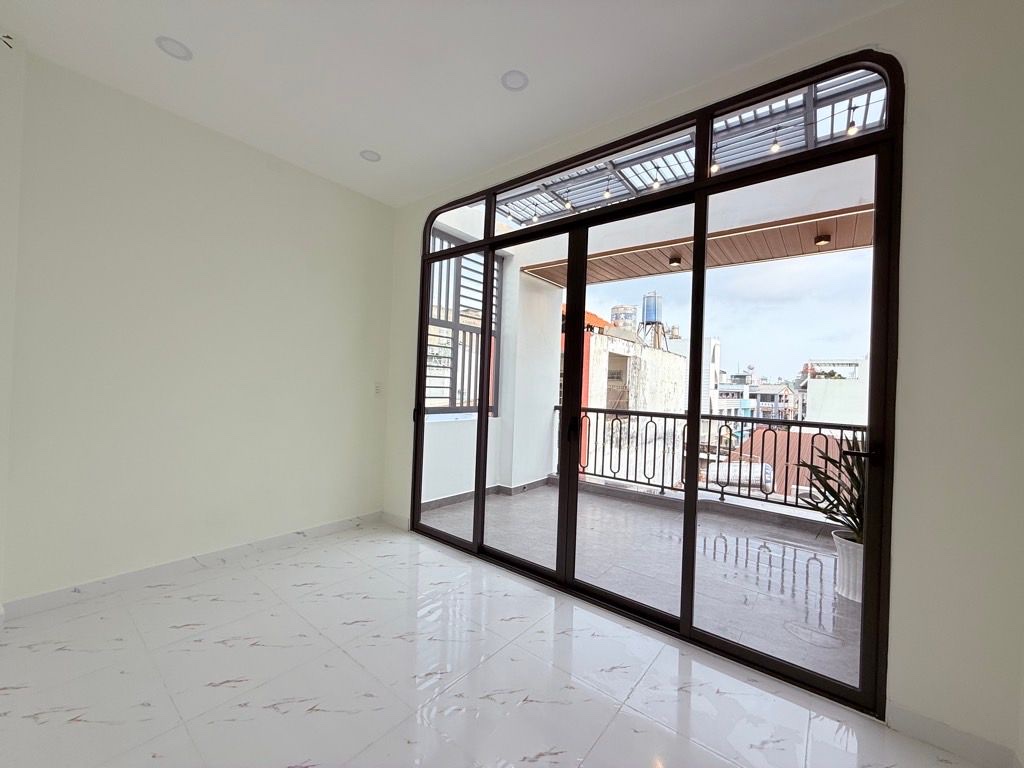 Nhà Mới Hẻm Xe Hơi Thông - 45m2 - 4 Tầng Chỉ 7.5Tỷ - Tại HOÀNG BẬT ĐẠT, Tân Bình