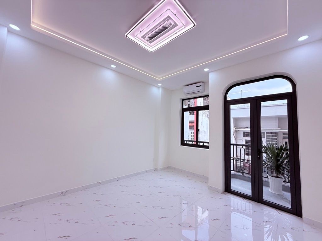 Nhà Mới Hẻm Xe Hơi Thông - 45m2 - 4 Tầng Chỉ 7.5Tỷ - Tại HOÀNG BẬT ĐẠT, Tân Bình