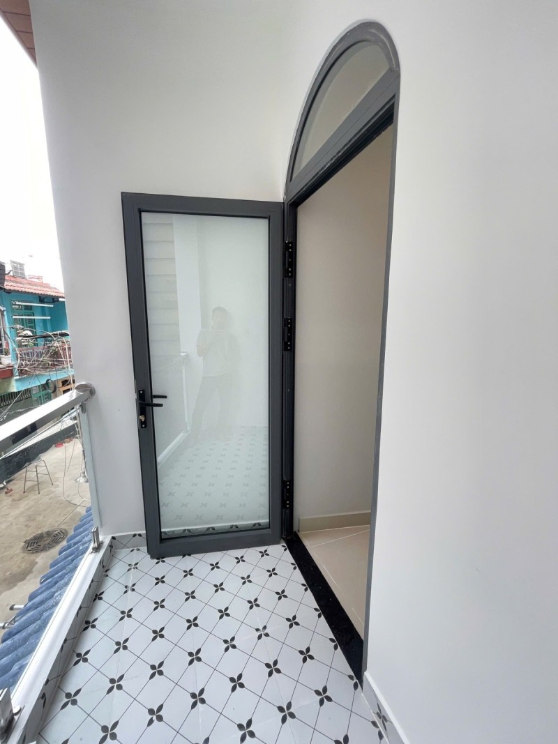 BÁN NHÀ TÂN BÌNH HXH 50M2 3 TẦNG NGANG 4.5M 3 PN ĐẸP LL LẠC LONG QUÂN 5.95 TỶ.