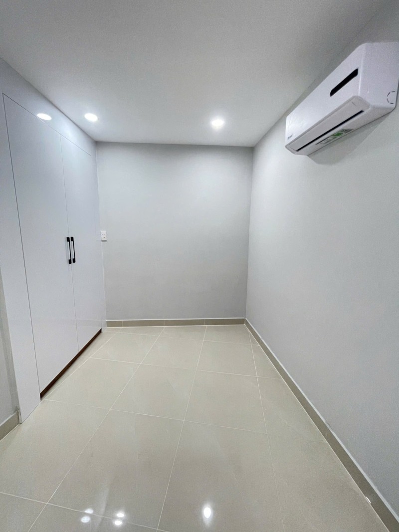 BÁN NHÀ TÂN BÌNH HXH 50M2 3 TẦNG NGANG 4.5M 3 PN ĐẸP LL LẠC LONG QUÂN 5.95 TỶ.