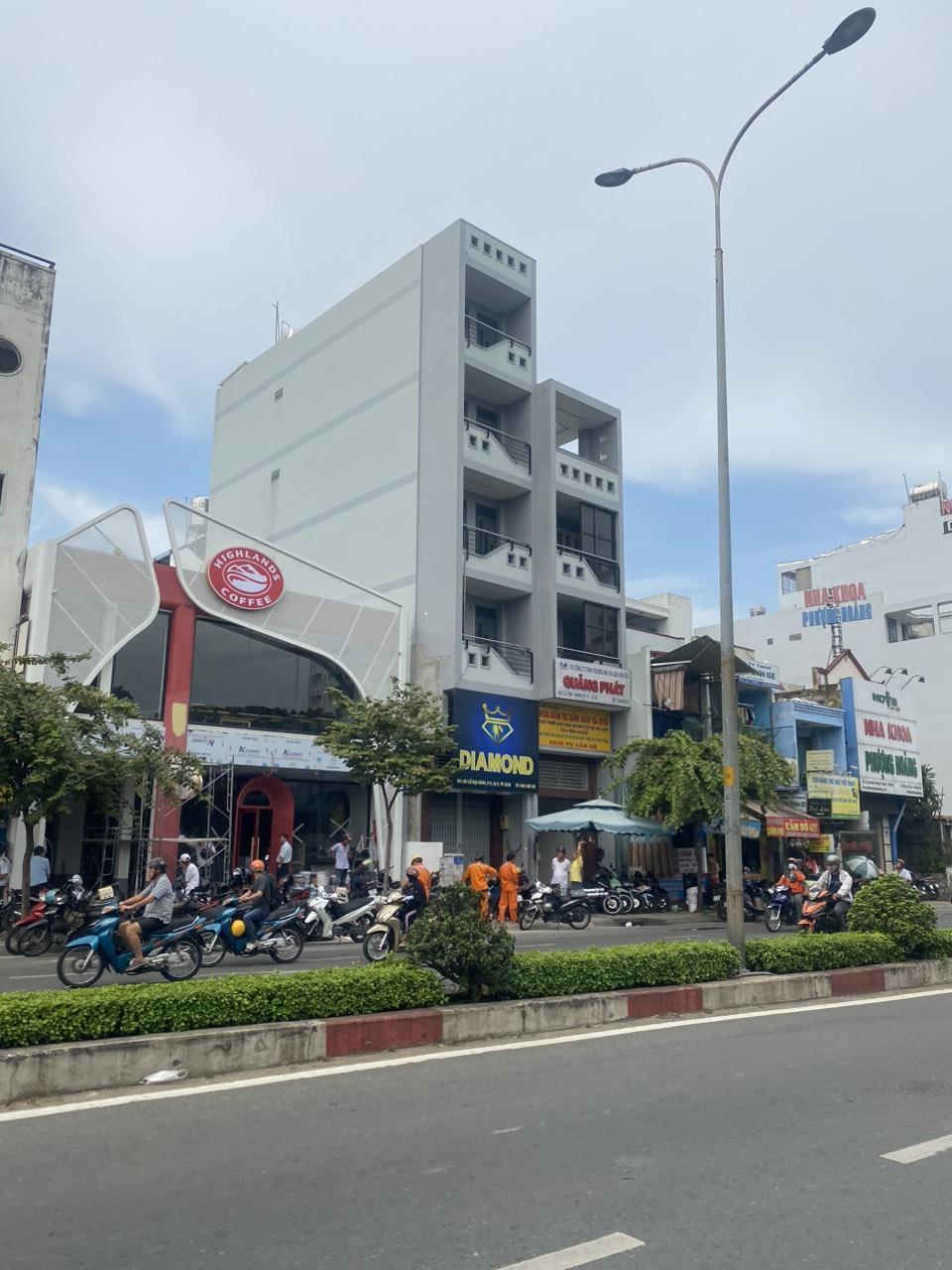 $21TỶ HƠN SIÊU GIÁ-CHÀO THẤP HƠN BANK ĐỊNH GIÁ 105m-Mặt Tiền 6Tầng Ngay 3/2-Lê Đại Hành