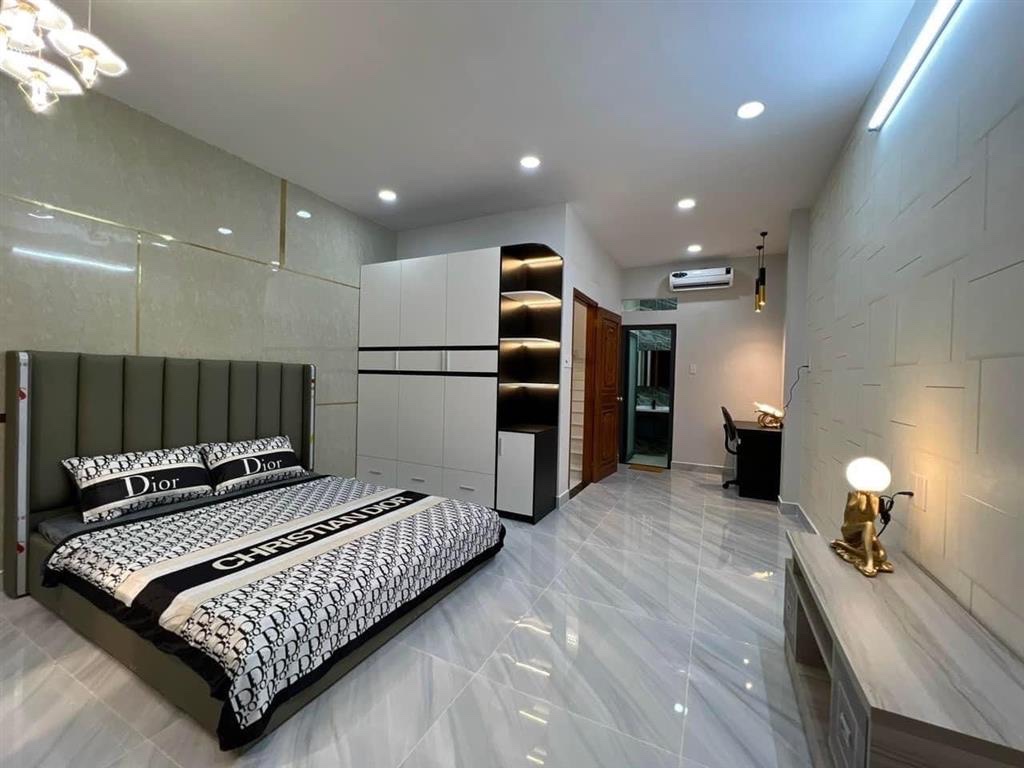Nhà Đẹp Mới Xây Full Nội Thất - 5 Tầng ~ 40m2 Chỉ 6.3Tỷ - Tại TRẦN THỊ TRỌNG ( CỐNG LỠ), Tân Bình