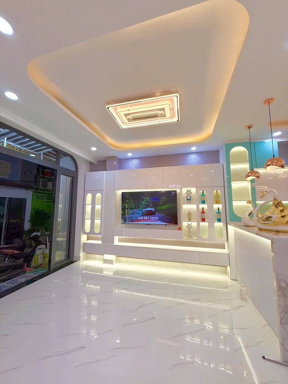 BIỆT THỰ HUỲNH TẤN PHÁT – NGANG 10M HÀNG HIẾM – MUA 1 MÀ ĐƯỢC 2 – GIÁ 8,5 TỶ