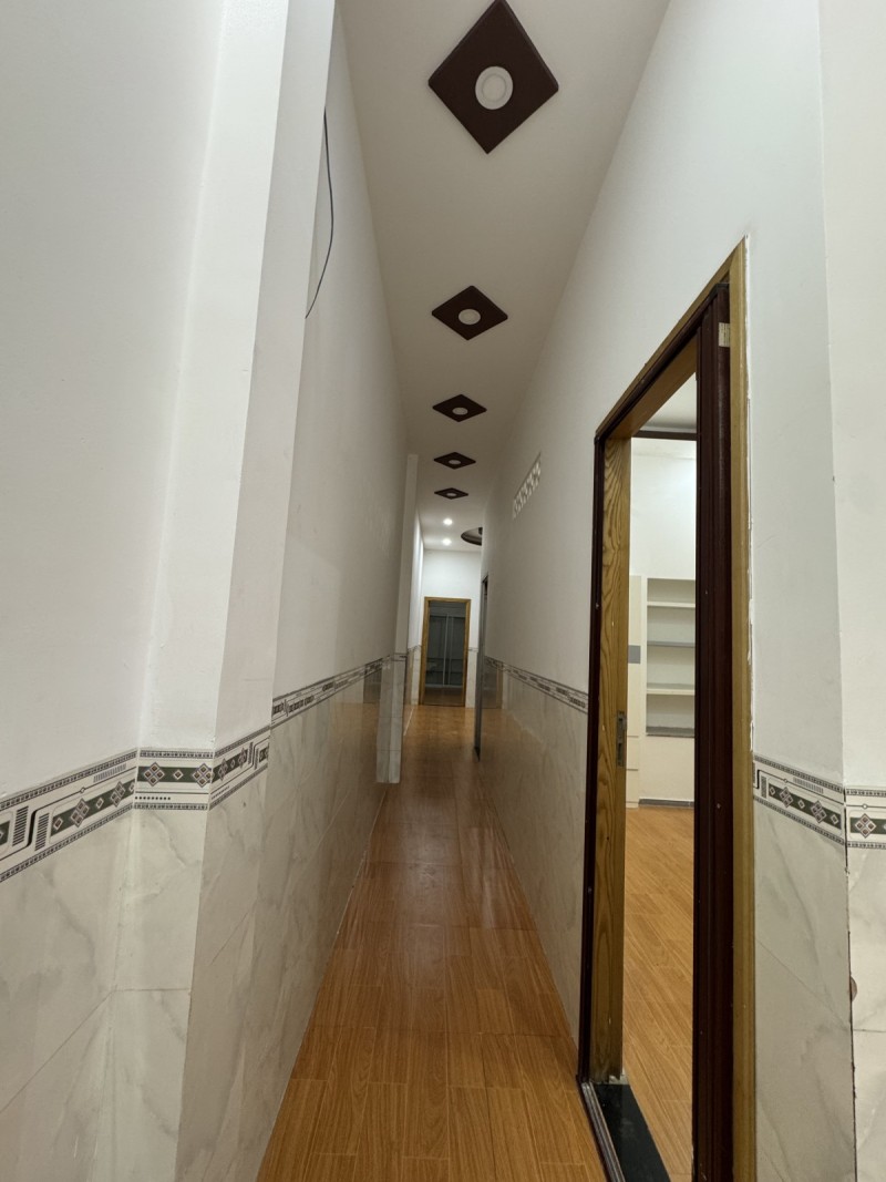 Bán nhà hẻm đường số 9, Phường Trường Thọ, Thủ Đức, TP HCM. DT 80m2, cấp 4,  giá 5,05  tỷ.
