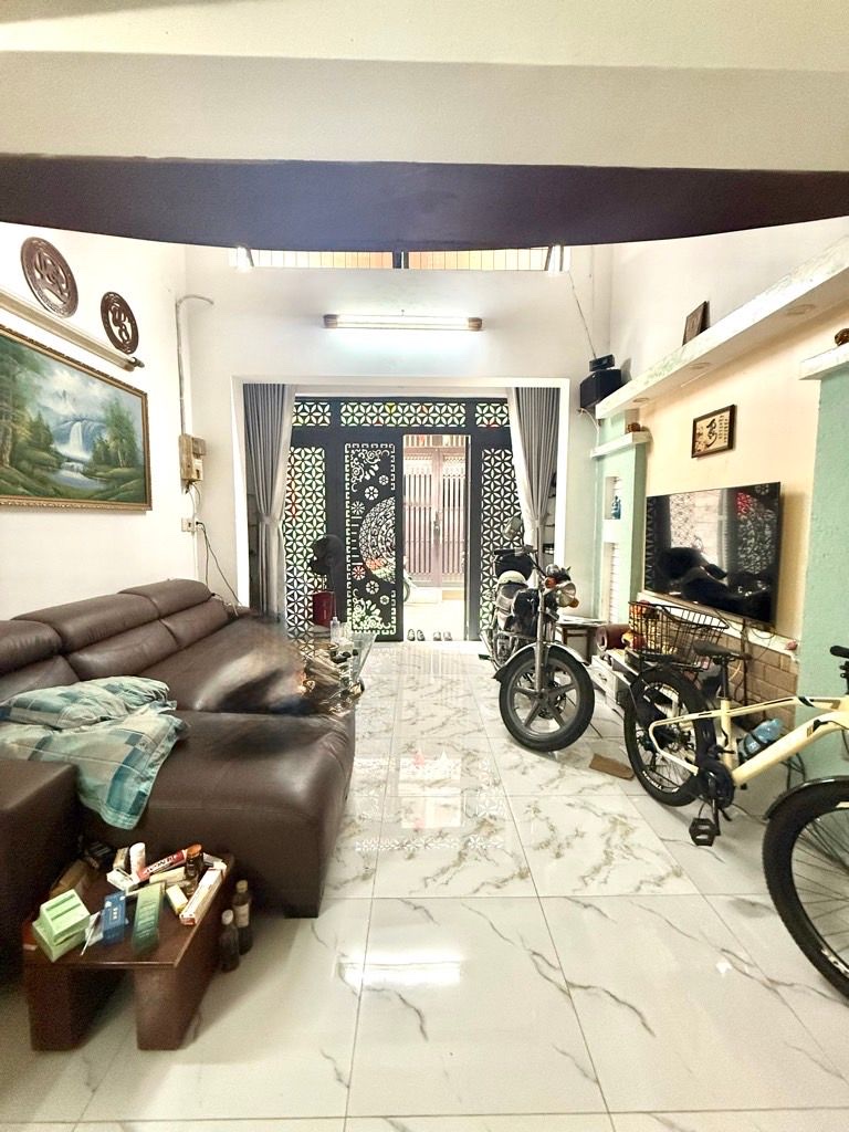 Nhà đẹp khu Etown - 3 tầng ~ 50m2 Chỉ 7.4Tỷ - Tại NHẤT CHI MAI, Tân Bình