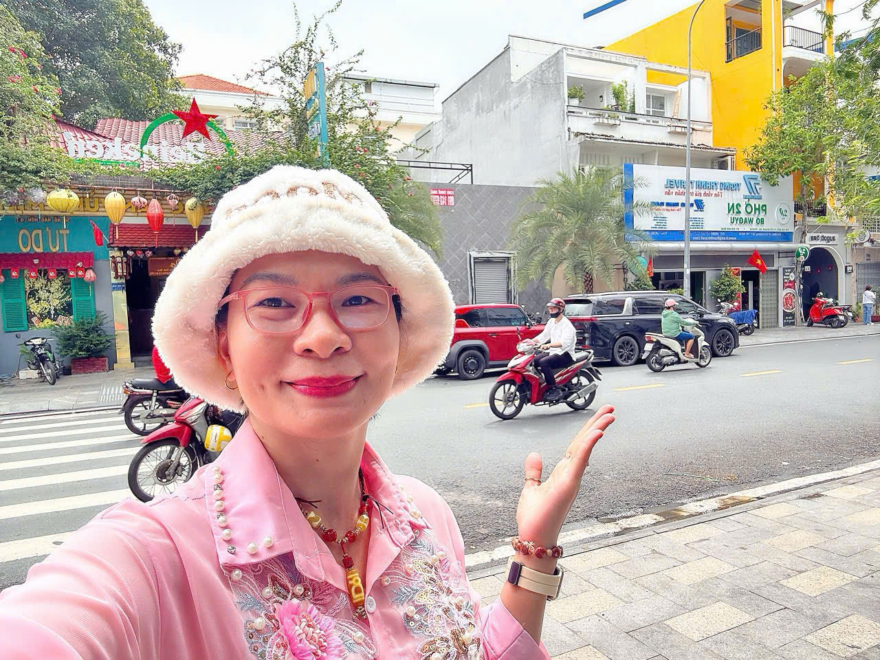 BÁN NHÀ 2 TẦNG MẶT TIỀN KD ĐƯỜNG CÔ BẮC, QUẬN 1 - 11M*24M - SỔ HỒNG VUÔNG ĐẸP* LH GIANG GIANG: