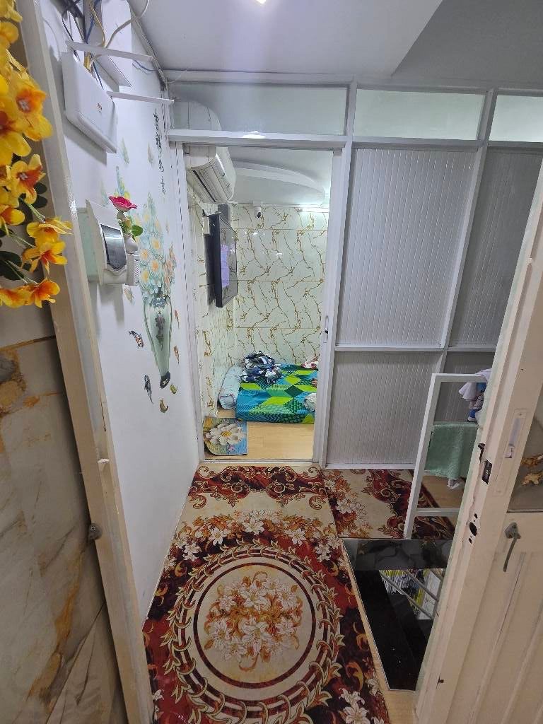 Nhỉnh 4 tỷ - Nhà Lô Góc Hẻm Thông - 3 tầng ~ 30m2 Chỉ 4.7Tỷ - Tại PHẠM VĂN HAI, Tân Bình