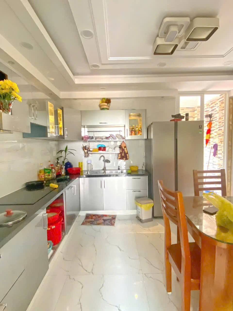 NHÀ ĐẸP 3 LẦU Ở LIỀN - HUỲNH TẤN PHÁT, QUẬN 7 - HẺM NHỰA 6M - CHỈ 7,6 TỶ