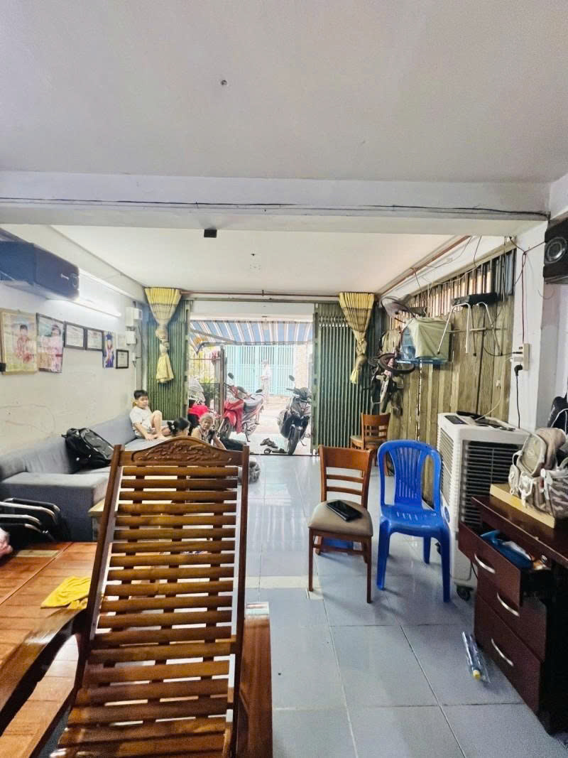Bán Nhà HXH 8m Bình Trị Đông - giao Hương lộ 2, 12x12m, 6 PN, Sổ A4, 1 đời chủ, 10,9 tỷ.