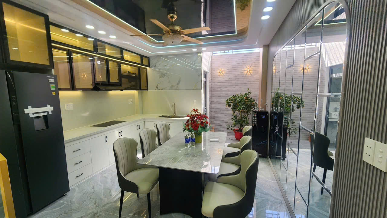 🔥 DÃY NHÀ PHỐ CAO CẤP 5 TẦNG – 1/ HÀ HUY GIÁP | ĐƯỜNG THÔNG 7M 🔥