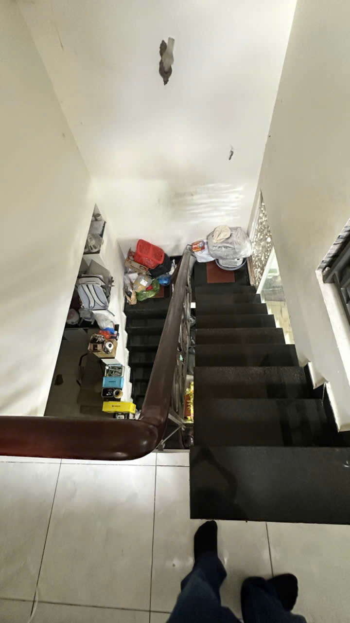 Gấp Bán nhà Đ số 9 BHH gần chợ 26/3 hẻm 6m thông khu VIP nhà lầu 65m2 2 tầng 5 tỷ 2