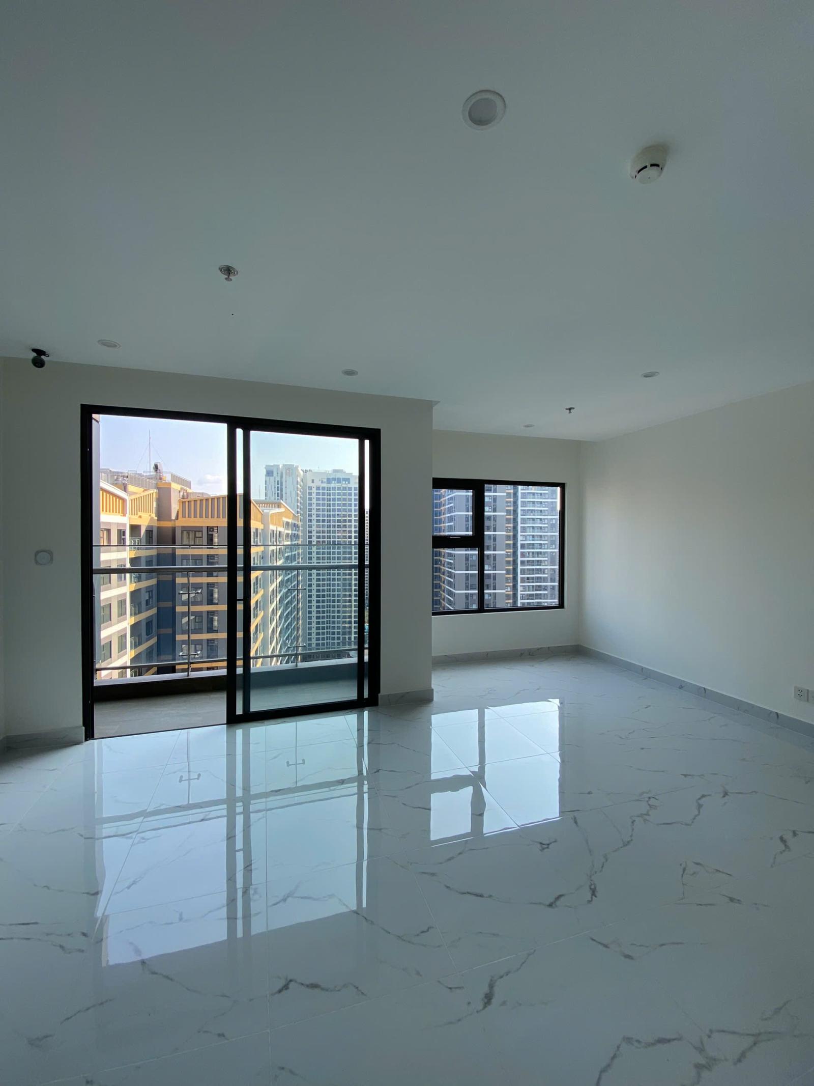 CẮT LỖ HƠN 500 TRIỆU – VIEW HỒ BƠI CỰC ĐẸP – TẦNG CAO THOÁNG MÁT