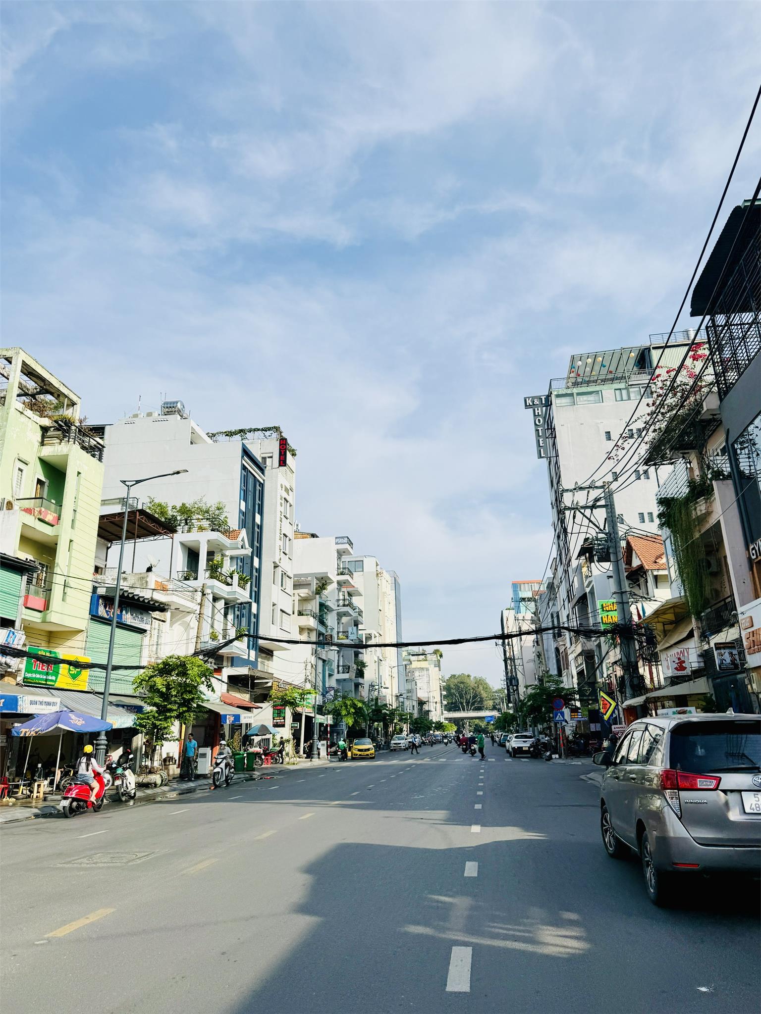 **Bán nhà MT Hoàng Hoa Thám, phường 13 Tân Bình; 4x15m - nhà ga T3
