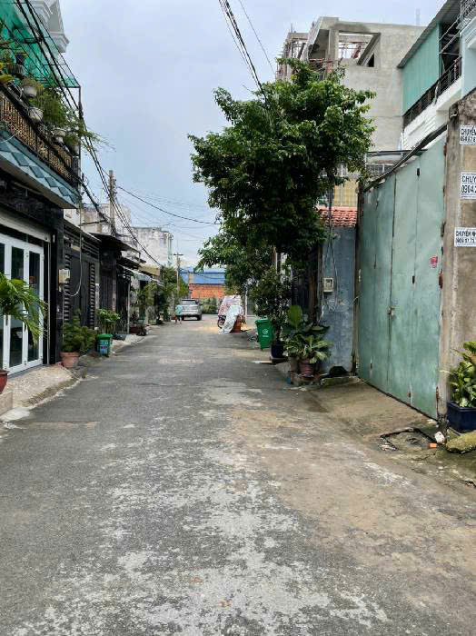 Bán nhà chính chủ - hẻm xe hơi - BTCT 4 tầng - 164.3 m