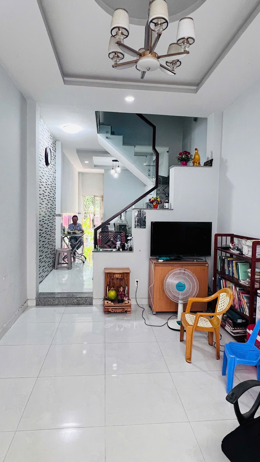 NHÀ 2 TẦNG – HOÀNG TRỌNG MẬU, QUẬN 7