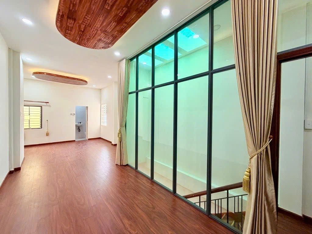 HEM Cầm Bá Thước  48,2m 3.4 no hâu 3,75 15 gia 6.79 Phường Cầu Kiệu Phú Nhuận