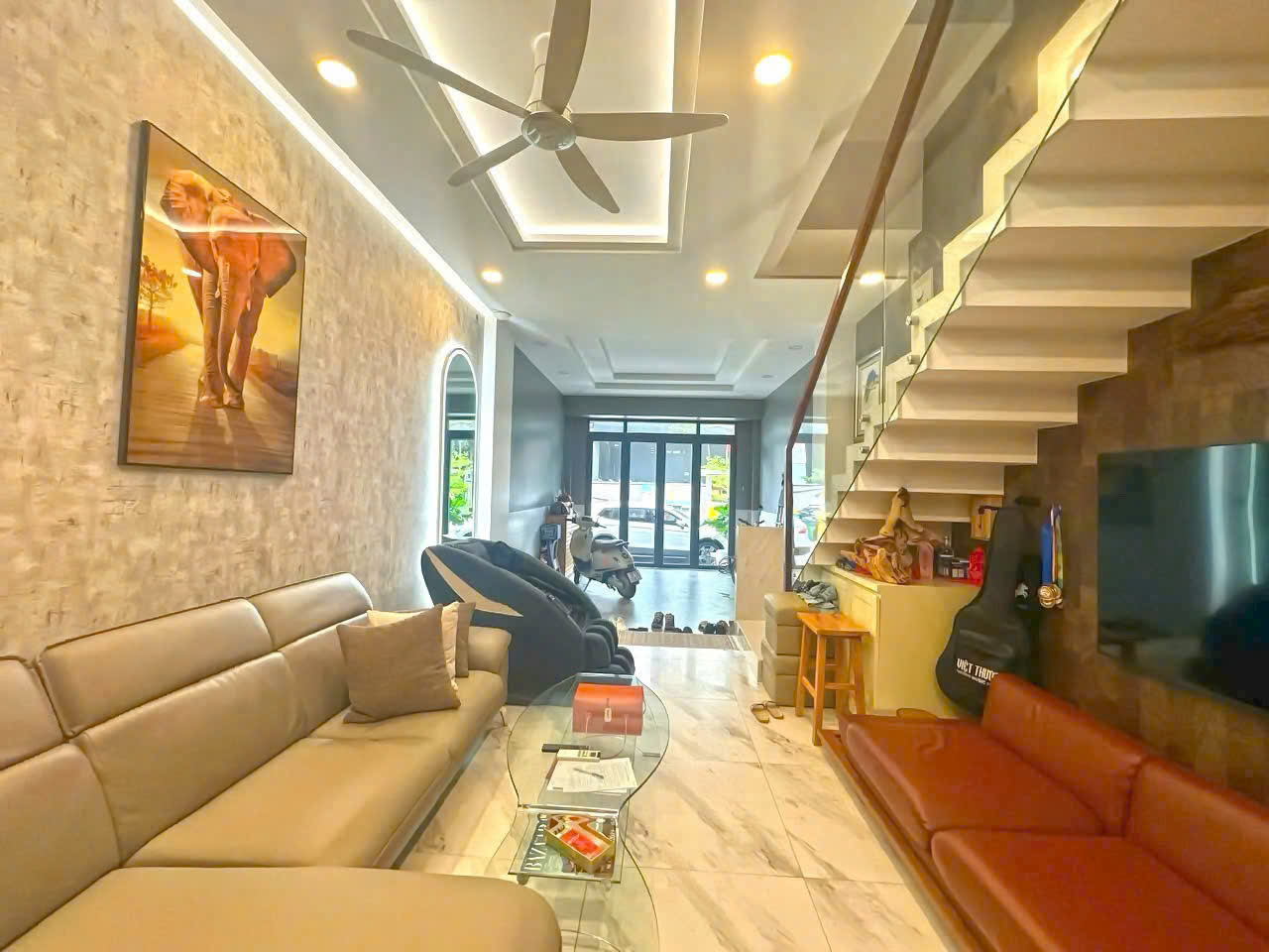 NHÀ PHỐ ĐẸP - MẶT TIỀN ĐƯỜNG SỐ, LIỀN KỀ PHÚ MỸ HƯNG, QUẬN 7 - GIÁ CHỈ 13,2 TỶ
