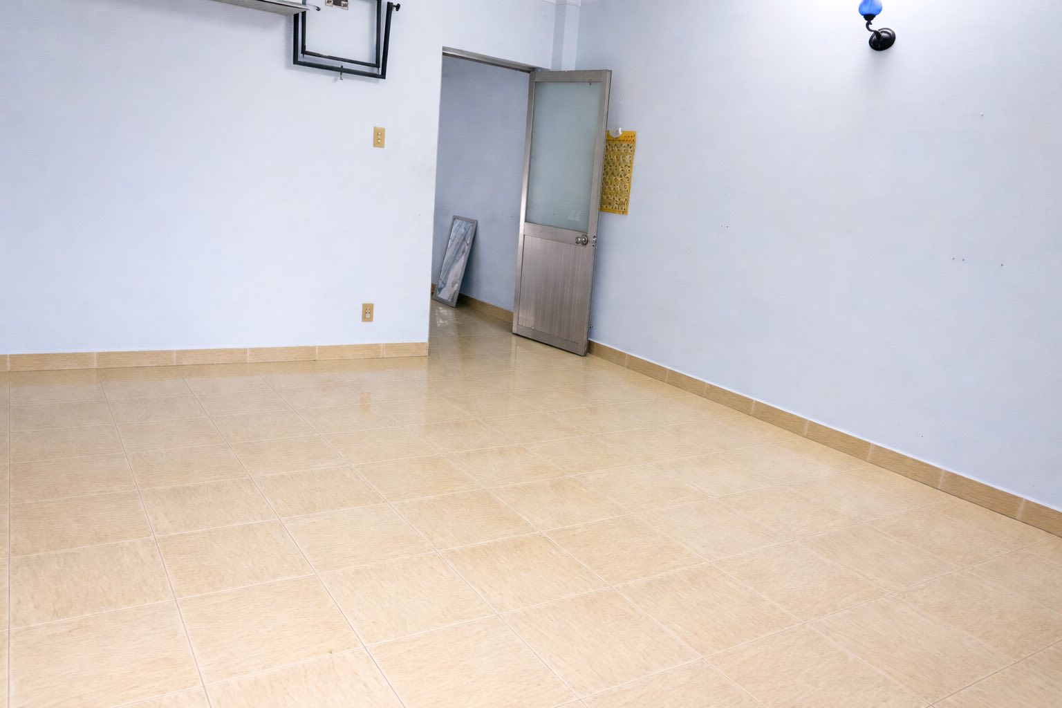 GIÁP AEON TÂN PHÚ  ĐƯỜNG 8M XE TẢI TRÁNH  NHÀ ĐẸP 2 TẦNG 56M NHỈNH 5 TỶ