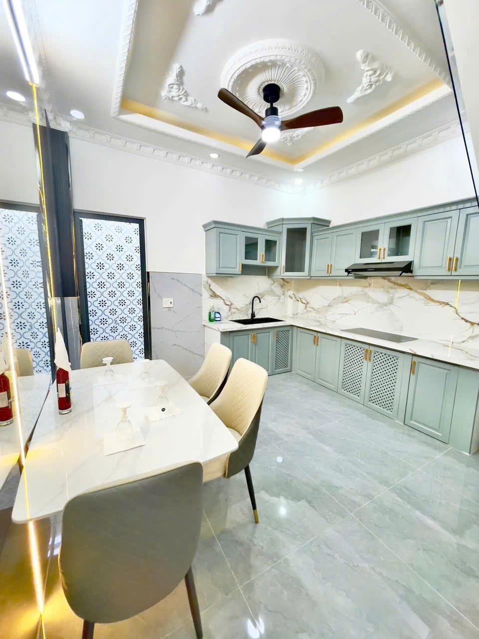 NHÀ 3 TẦNG, XE TẢI ĐỔ CỬA, CẠNH PHÚ MỸ HƯNG, SÁT MẶT TIỀN, CHỈ HƠN 5 TỶ
