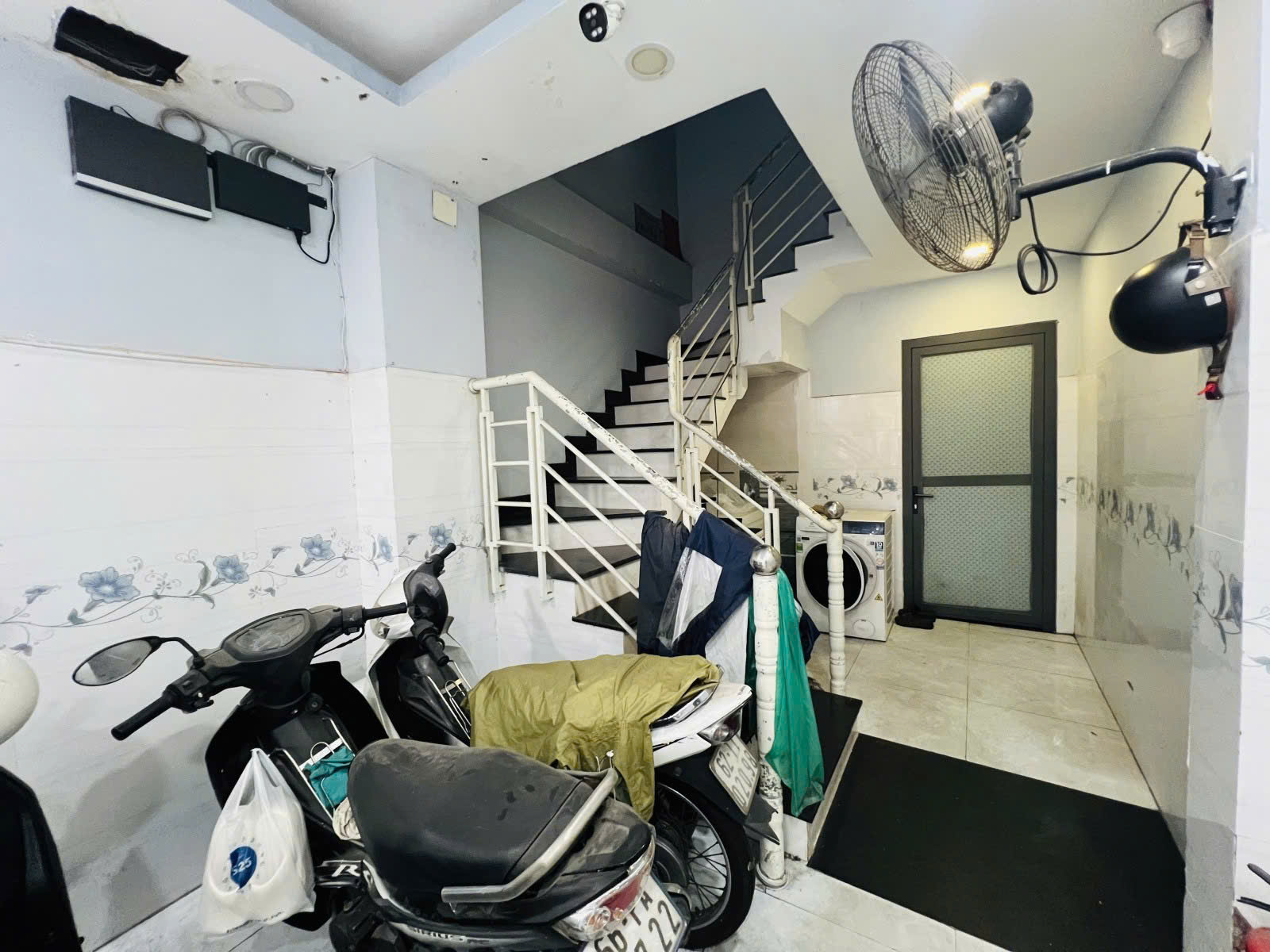 CHDV 12 PHÒNG – DÒNG TIỀN 60TR/THÁNG – ĐINH TIÊN HOÀNG, P.1 BÌNH THẠNH – SÁT QUẬN 1