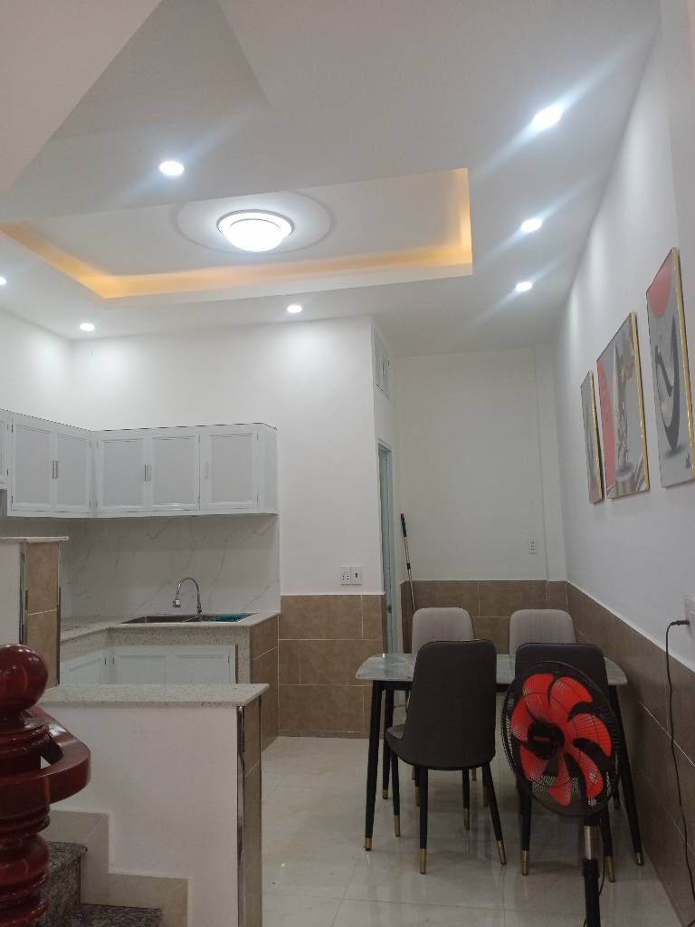 Ô TÔ - MẶT TIỀN RỘNG - 3 THOÁNG - ĐẸP Ở NGAY