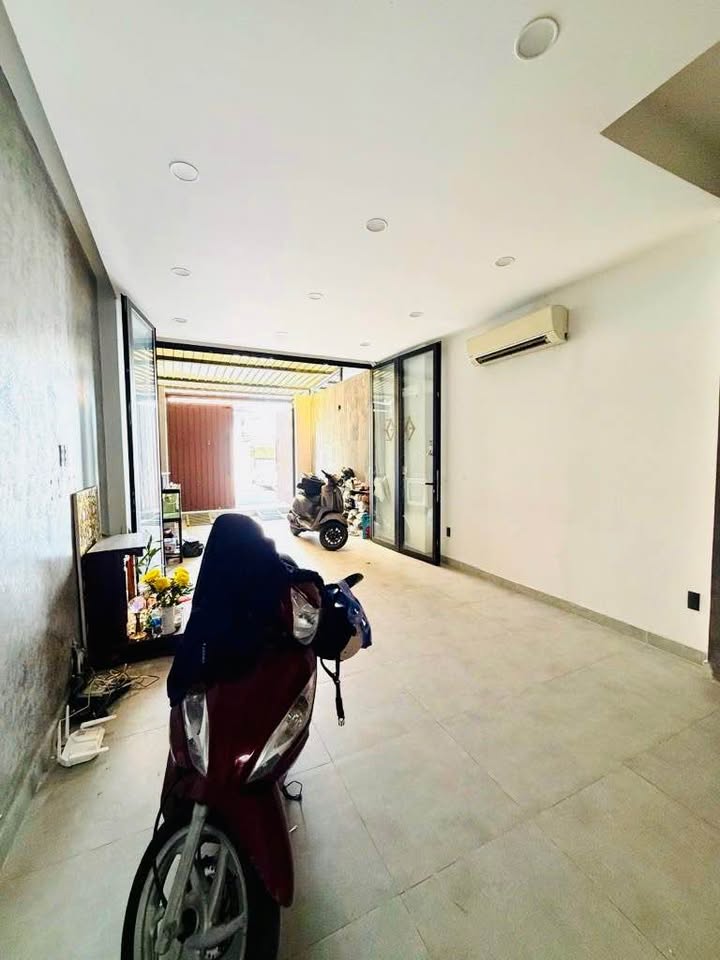 NGAY AEON TÂN PHÚ – ĐƯỜNG 8M – SẴN DÒNG TIỀN – 90M² NỞ HẬU NHỈNH 8