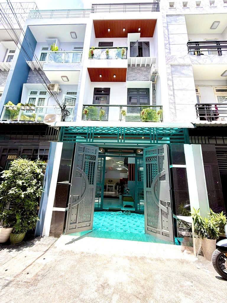 Siêu phẩm 4 tầng BTCT, ô tô ngủ trong nhà, 4m x 13m, gần chợ Thạch Đà, TT. Quận Gò Vấp, chỉ 6 tỷ