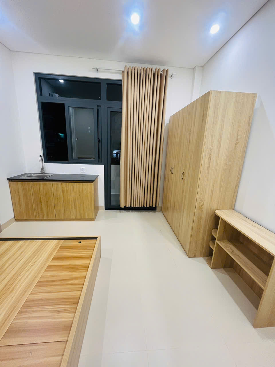 Em còn dc vài phòng căn hộ dịch vụ Địa chỉ 499 man thiện