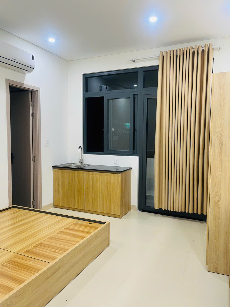 Em còn dc vài phòng căn hộ dịch vụ Địa chỉ 499 man thiện