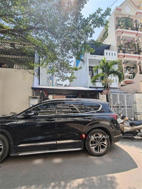 Bán Đất - Giá rẻ - Ngang 5m dài 20m - Khu đồng bộ - Hẻm Nhựa thông thoáng giá 10 tỷ