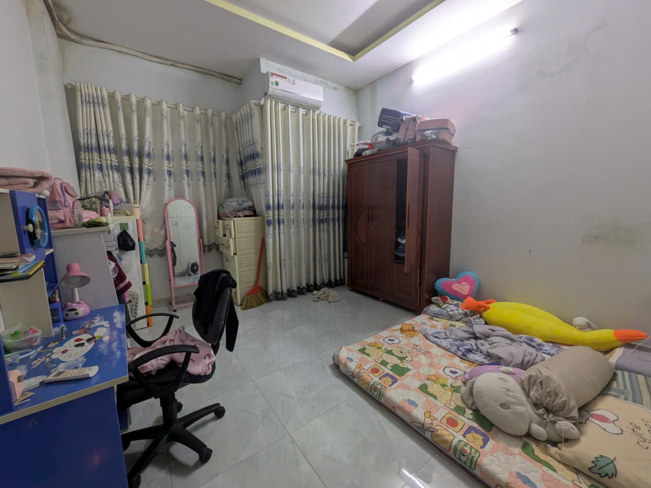 Quá rẻ nhà Đ số 6 gần trường Hoàng Văn Thụ-48m2 -2 Tầng -hẻm 6m thông KD-Giá 4 tỷ5